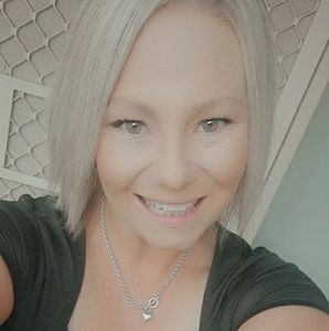 Meet your Posher, Karlz